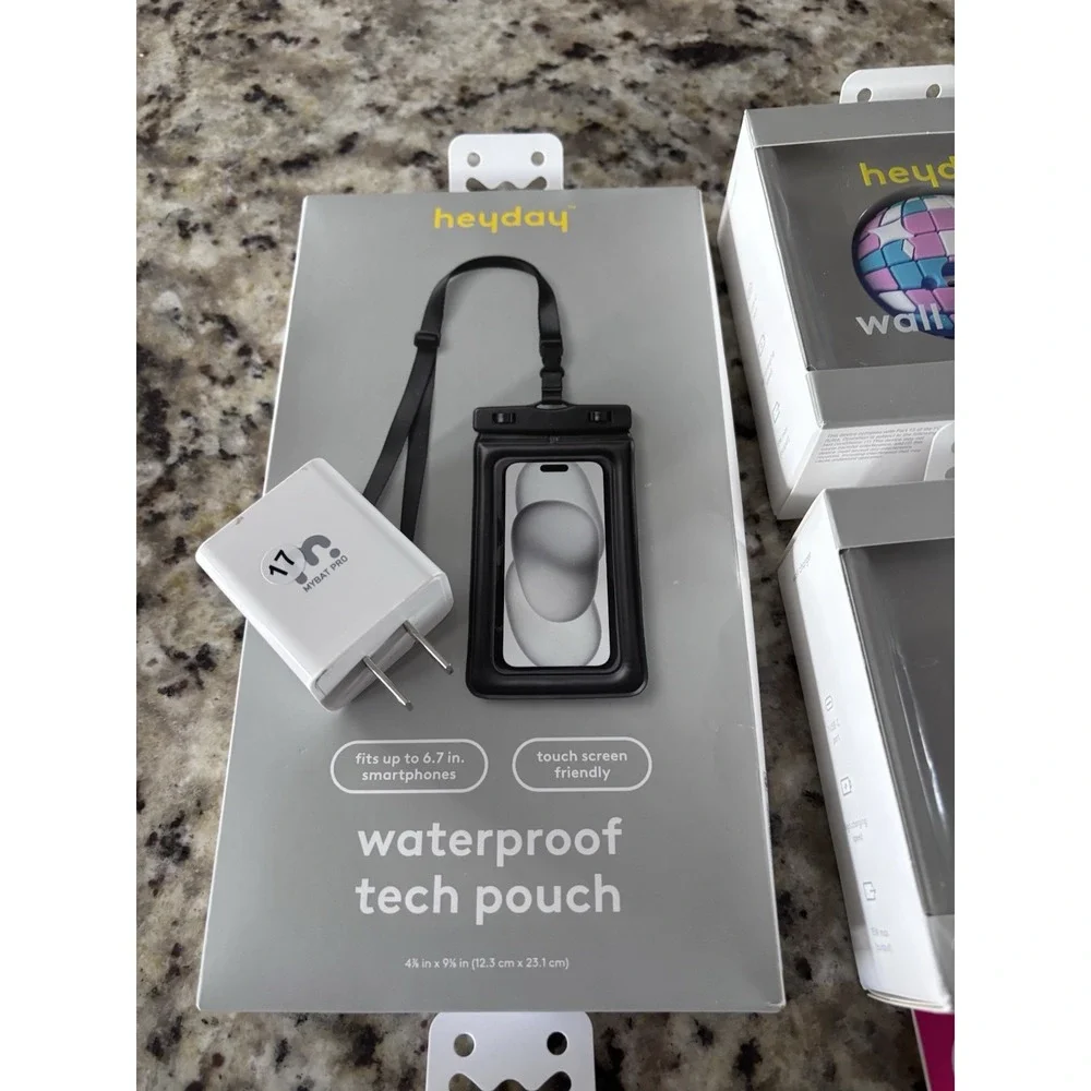 Miscellaneous Bundle Cell Phone, Accessories, Chargers, Buds Cover. New. 3770‎
